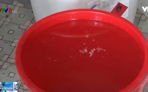 Quảng Ngãi: Phát hiện cơ sở sản xuất dấm bằng axit công nghiệp và nước lã