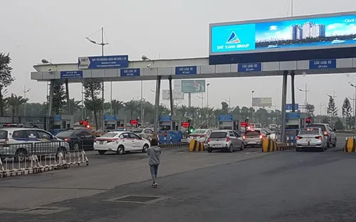 Cục Hàng không Việt Nam kiến nghị dừng thu phí ô tô vào sân bay