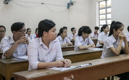 Khánh Hòa: Học sinh khối 12 kiểm tra lại học kỳ I sau sự cố lộ đề