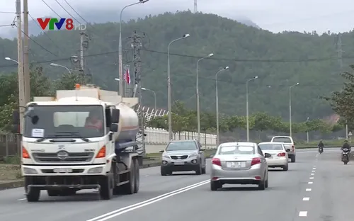 Thanh tra giao thông Đà Nẵng kiểm tra xe dù, bến cóc