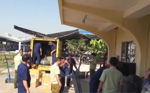 TP.HCM: Phát hiện hàng trăm kiện hàng hóa trái phép trên tàu hỏa