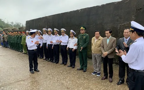 Bộ Tư lệnh Vùng 3 Hải quân thăm và chúc tết tại đảo Lý Sơn