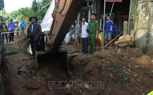 Vụ nổ bom ở Quảng Ngãi: Dừng ngay thi công để rà phá bom mìn