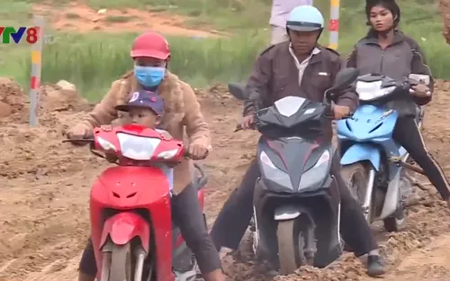 Mối nguy từ các công trình giao thông miền núi trong mùa mưa