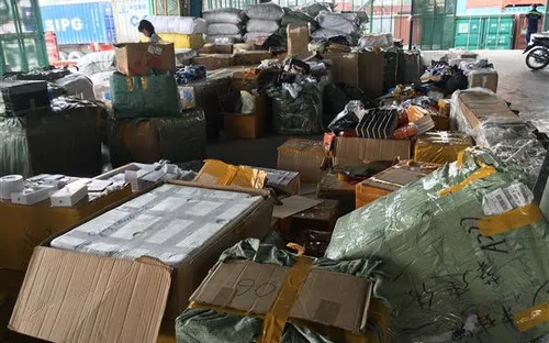 Phát hiện hàng nghi giả mạo xuất xứ Việt Nam