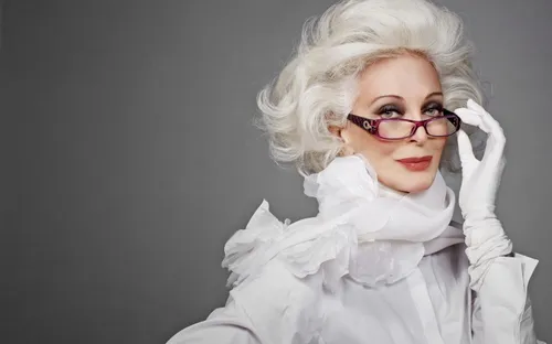 Người mẫu cao tuổi: Xu hướng mới của thời trang thế giới