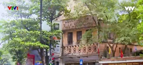 Giải mã những biểu tượng trên trán nhà của Hà Nội