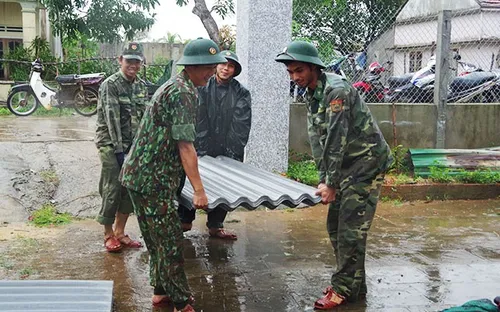 Quảng Ngãi hỗ trợ sửa chữa nhà cửa vùng lốc xoáy