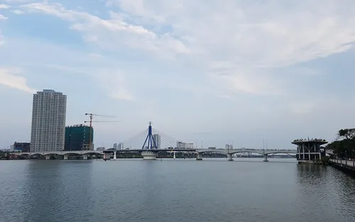 Đà Nẵng sắp đóng cầu sông Hàn để thử tải