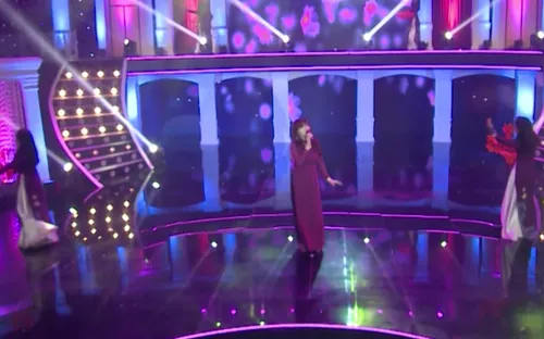 Đến hẹn lại lên, vào tối chủ nhật tuần này, "Tình ca bất hủ" sẽ tiếp tục đồng hành với khán giả VTV8 qua những ca khúc trữ tình nổi tiếng cùng câu chuyện của ca sĩ Hà Thúy Anh.