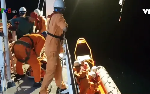 Cứu nạn thuyền viên Quảng Ngãi bị đứt lìa bàn chân phải