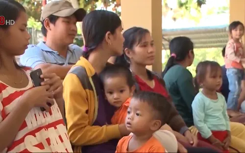 Quảng Ngãi: Khó khăn trong tiêm chủng tại khu vực miền núi