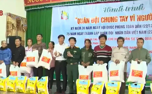 Chung tay vì người nghèo