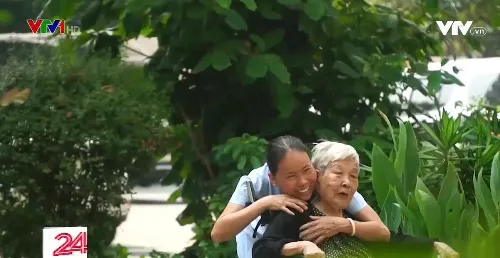 Việc tử tế: Mẹ mẹ con con