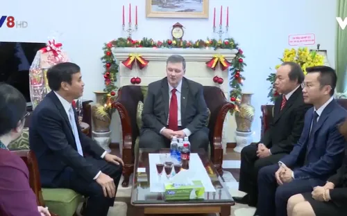 Lãnh đạo thành phố Đà Nẵng chúc mừng năm mới Tổng Lãnh sự quán Nga