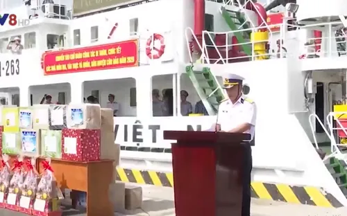 Mang tết sớm đến với Nhà giàn DK1