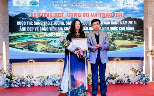 NTK Vũ Thảo Giang giành 2 giải thưởng tại quê hương Cao Bằng