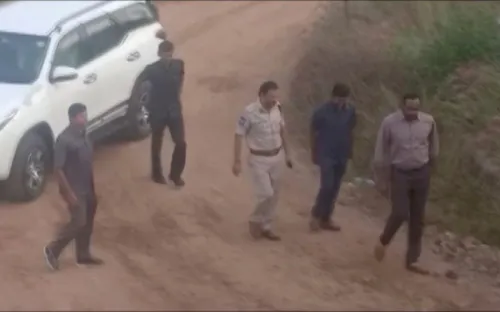 Cảnh sát Ấn Độ bắn chết 4 nghi phạm cưỡng hiếp, thiêu sống nữ bác sĩ