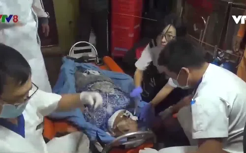 Cứu nạn thuyền viên nước ngoài vào cảng Nha Trang