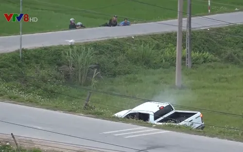 Hàng trăm chiến sĩ vây ráp đối tượng buôn ma túy ôm súng cố thủ