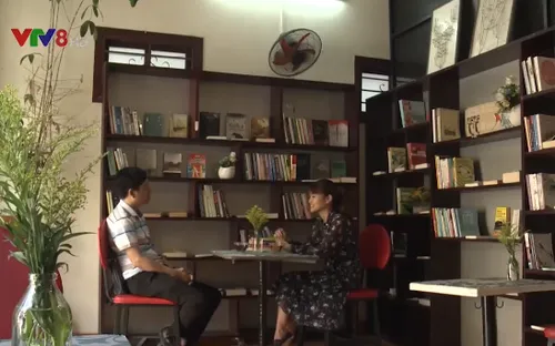 An nhiên, tĩnh lặng tại ngôi nhà có sách và hoa tại Đà Nẵng