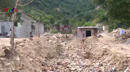 Nha Trang: Loay hoay ổn định chỗ ở cho người dân vùng sạt lở núi