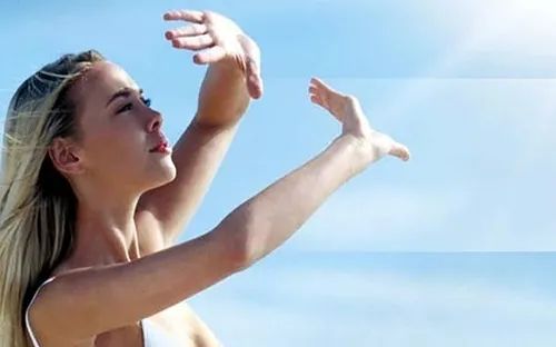 Làm gì để phòng tránh ung thư da trong mùa hè?