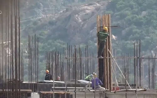 Bị xử phạt, Nhiệt điện Vĩnh Tân 1 vẫn xây dựng công trình trái phép