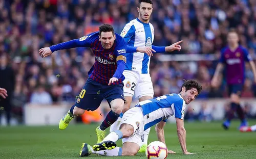 Kết quả bóng đá quốc tế sáng 31/3: Manchester United 2 - 1 Watford, Juventus 1 - 0 Empoli, Barcelona 2 - 0 Espanyol