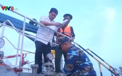 Quảng Ngãi bắt đường dây buôn lậu xăng trên biển