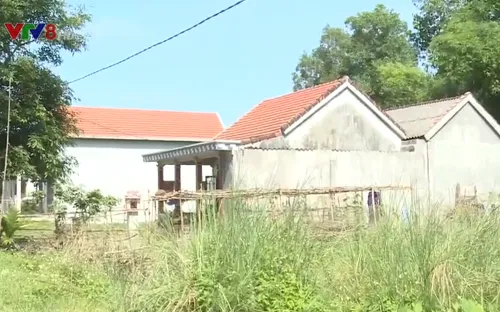 Cấp đất trái thẩm quyền: Xã sai, dân khổ !