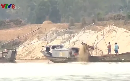 Khó khăn trong việc ngăn chặn khai thác cát, sạn trái phép
