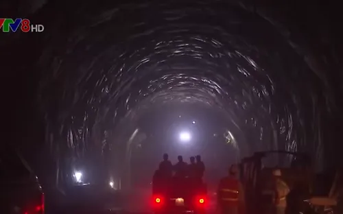 Đẩy nhanh tiến độ thi công hầm Hải Vân 2