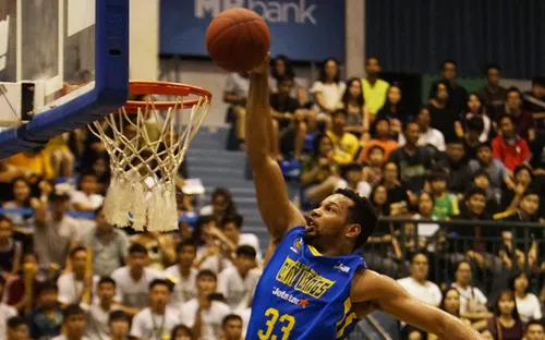 VBA 2019: Hochiminh City Wings nối dài mạch bất bại