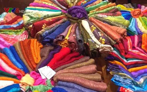 Làng lụa Hội An: Điểm du lịch thú vị