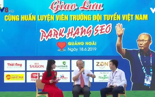 HLV Park Hang Seo giao lưu với người hâm mộ tại Quảng Ngãi
