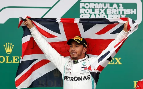 Lewis Hamilton giành chiến thắng tại GP Anh