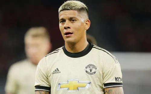 Manchester United hết kiên nhẫn với Marcos Rojo
