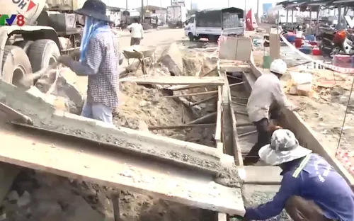 Bất cập từ việc chậm nâng cấp mở rộng âu thuyền cảng cá Thọ Quang