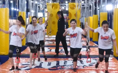 "Mỹ nhân hành động" phát sóng vào tối chủ nhật hàng tuần trên kênh VTV8.