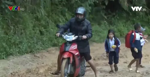 "Gieo chữ" trên vùng cao Tây Nguyên