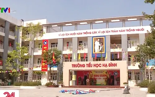 Khám sức khỏe miễn phí cho học sinh quanh công ty Rạng Đông