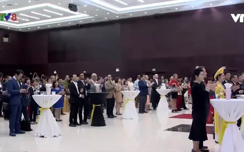 UBND TP Đà Nẵng gặp mặt người nước ngoài