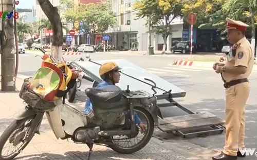 Đà Nẵng: Nguy hiểm tình trạng xe độ chế chở hàng cồng kềnh