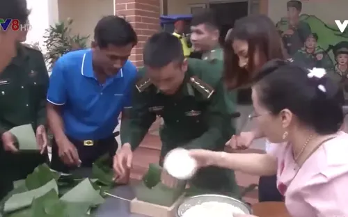 Tết của tình quân dân