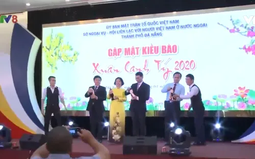 Tấm lòng kiều bào với quê hương