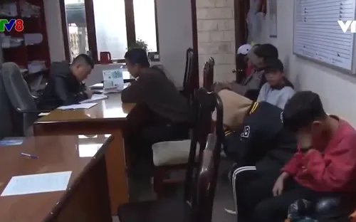 Bắt nhóm thanh niên quậy phá bằng xe mô tô ở Đà Lạt