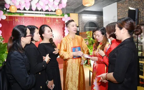 Bảo tồn văn hóa áo dài Việt thông qua các hoạt động thực tiễn