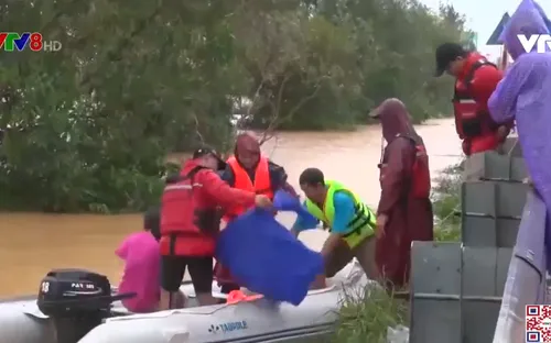 Quảng Bình triển khai khẩn cấp cứu dân vùng lũ