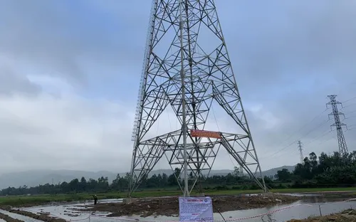 Đường dây 500KV Bắc - Nam mạch 3 chậm tiến độ, miền Nam đối diện nguy cơ thiếu điện